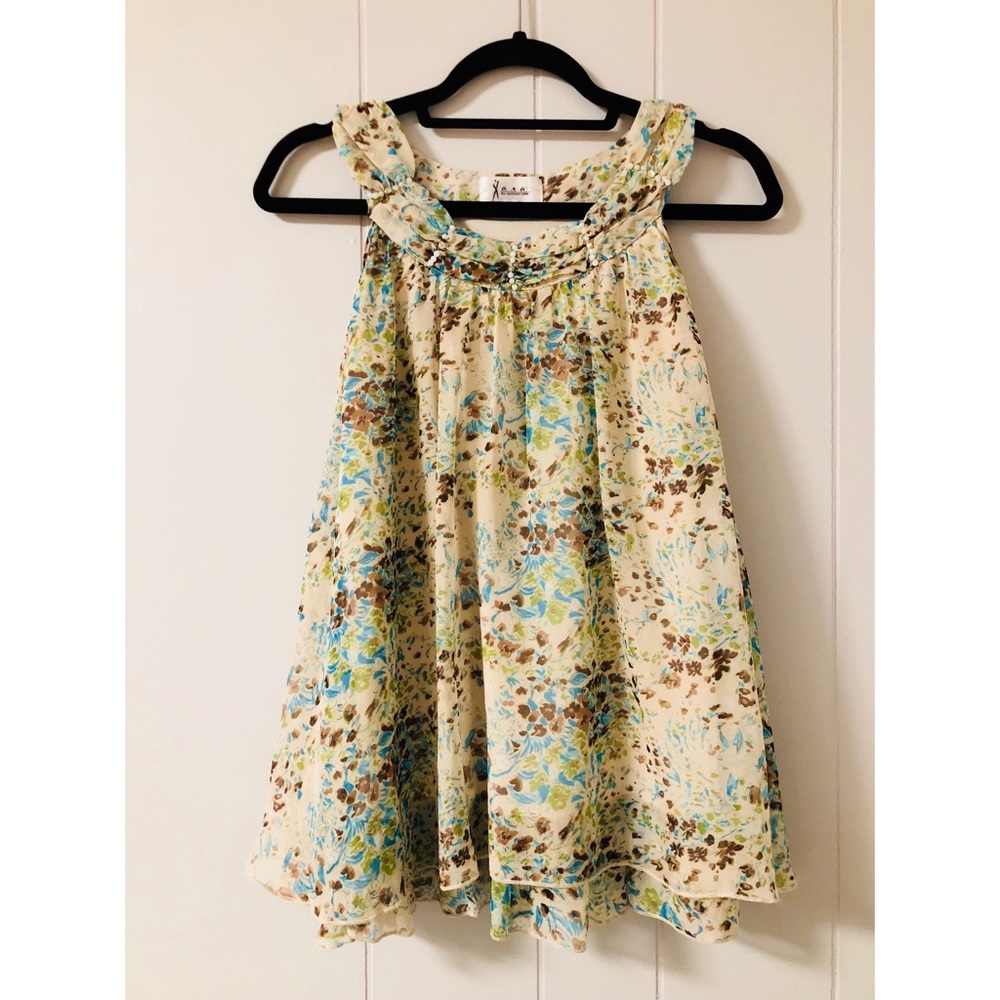 BUY NOW! Scooped Floral Tank Top 👚